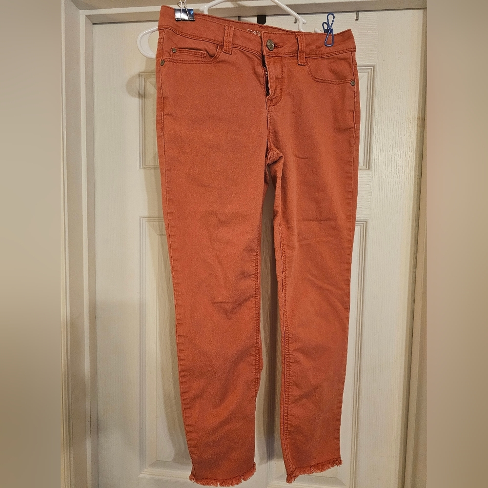 Time and Tru Mid-Rise Skinny. Size:6. - Picture 1 of 11